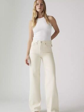 Levi’s 100% Cotton Ribcage Wide Leg Jeans Barely Freezing  Ecru Bone  28/30 NWT